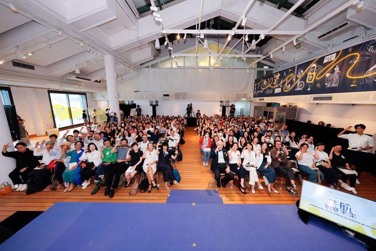 article medium